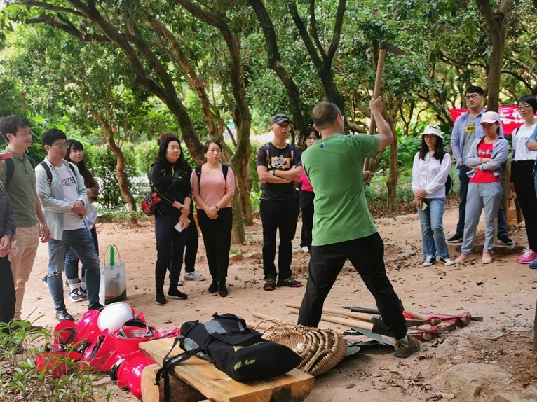 0eedd206-0cfa-4053-a710-25d4f0270675