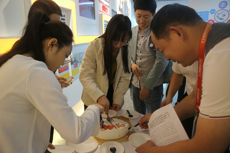 4eb31c3c-e532-4549-826d-3091361d23ce