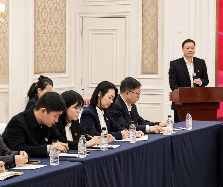 8bc5db06-82f2-4a81-9984-7183c5dea832