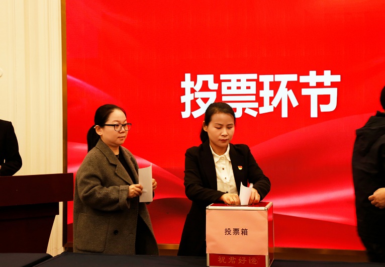 8ce72a63-201a-44a5-aabb-359f60260ba9