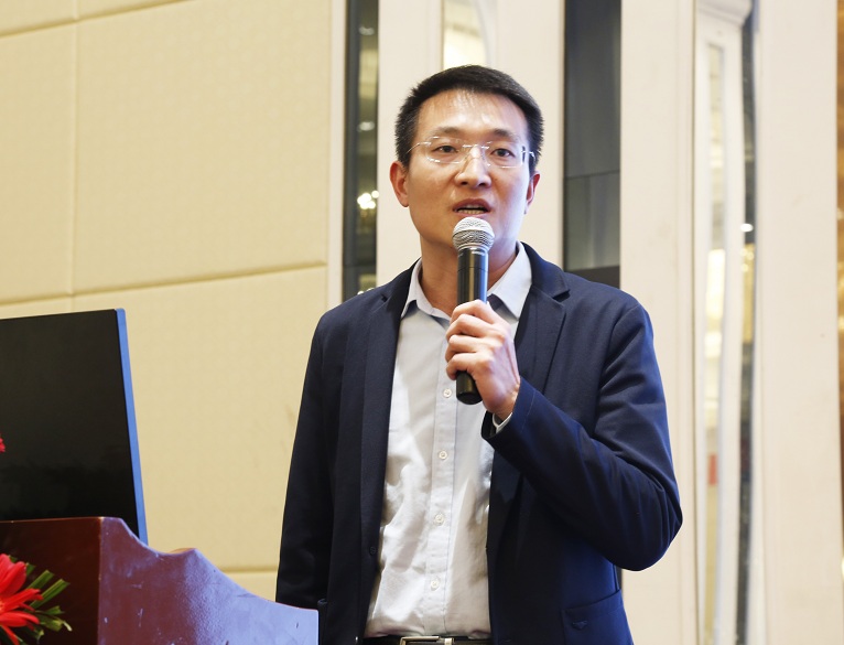 9c4fd945-30d4-493f-a5a2-ba701ce8f162